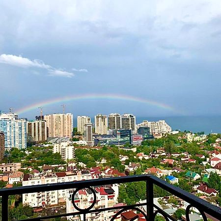 Апартаменты С Панорамным Видом На Море Odesa Exterior foto